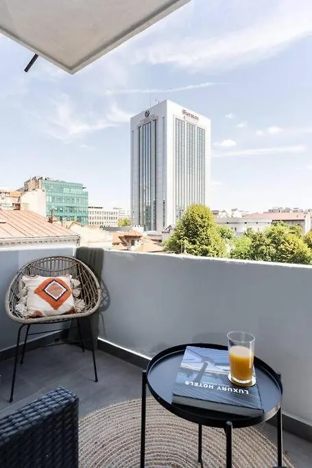 شقة Bright 2Br Flat - Top Location - Amazing Balcony بوخارست