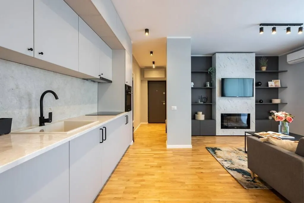 Bright 2Br Flat - Top Location - Amazing Balcony Βουκουρέστι 0*,  Ρουμανία