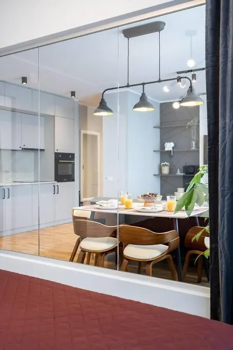 Bright 2Br Flat - Top Location - Amazing Balcony Βουκουρέστι