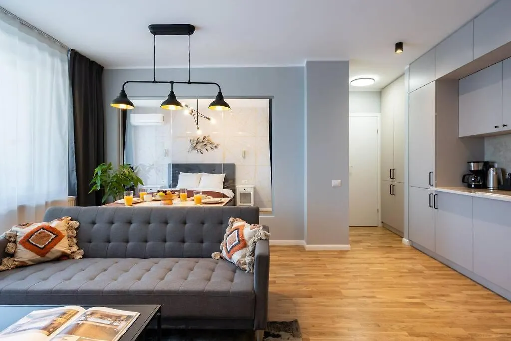 Bright 2Br Flat - Top Location - Amazing Balcony Βουκουρέστι